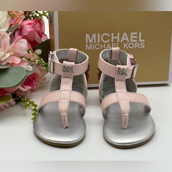 Michael Kors Girl’s Tilly Butterfly Sandals - Picture 11 of 16